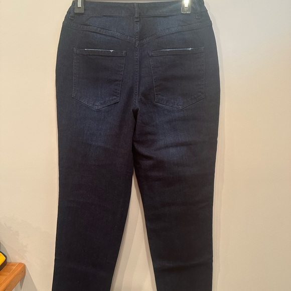 Women’s Indigo Raw Hem Jeans NWT Denim Casual Stretchy Comfy Dark Wash Sz 4P - Picture 3 of 9